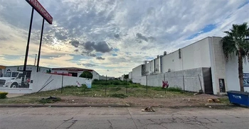 13_2941 | En Venta excelente y muy amplio Terreno, sobre Blvd. Rosales. | Realhaus