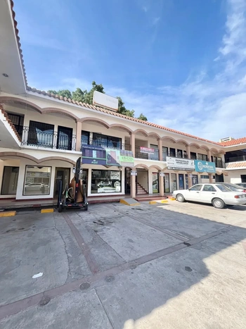 5_2945 | LOCAL COMERCIAL EN RENTA PLAZA SANTA ELENA | Realhaus