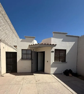 5_2812 | CASA EN RENTA AMUEBLADA FRACC VIÑEDOS | Realhaus