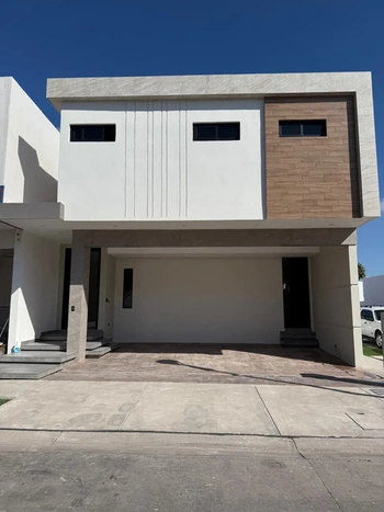 5_3079 | CASA EN VENTA PORTAL DE HIERRO SECCION GERMANIAS | Realhaus