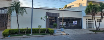 15_2110 | CASA EN VENTA FRACC SCALLY | Realhaus